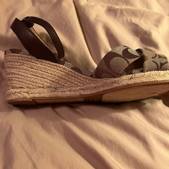 NWT Coach Henley Classic Khaki/Chestnut Espadrille Wedge Sandals - size 9 - Picture 3 of 6